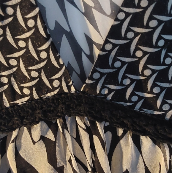 Fumbling Foe dress - Picture 2 of 4